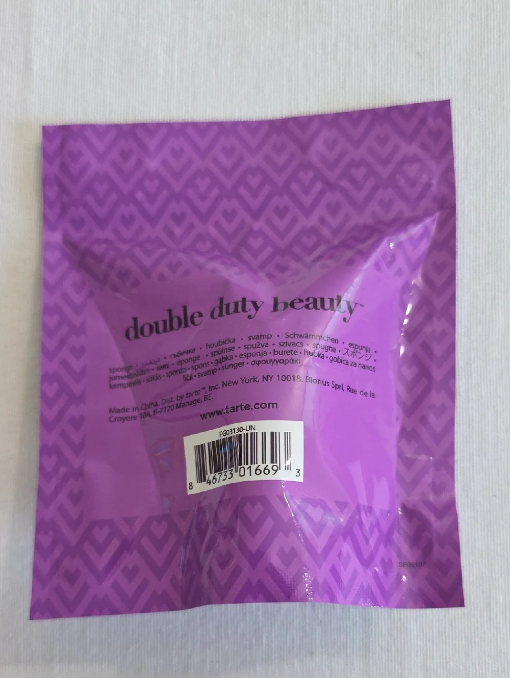 tarte Shape Tape Concealer 12S Fair and tarte Quickie Blending Sponge Set